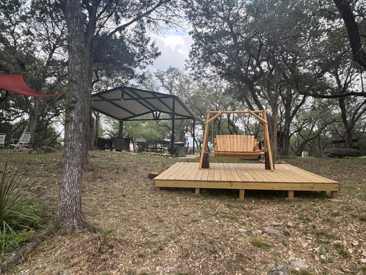 Tiny House - Our Little Piece Of Paradise Lakehills Eksteriør billede
